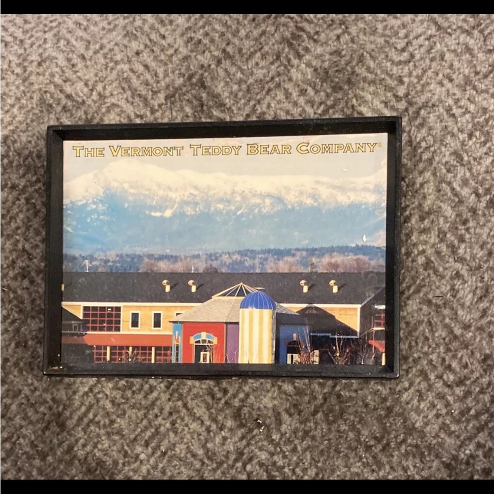 The Vermont Teddy Bear Company Souvenir Magnet